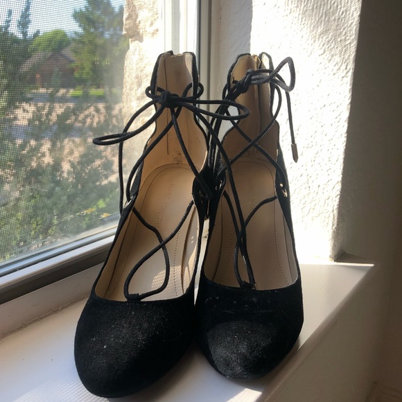 Marc Fisher Heels - Picture 2 of 4